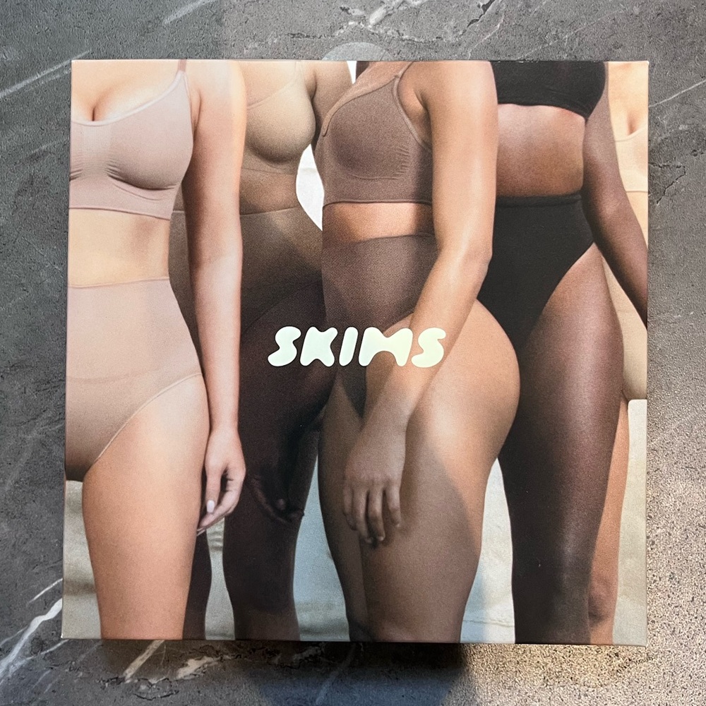 Skims core control thong